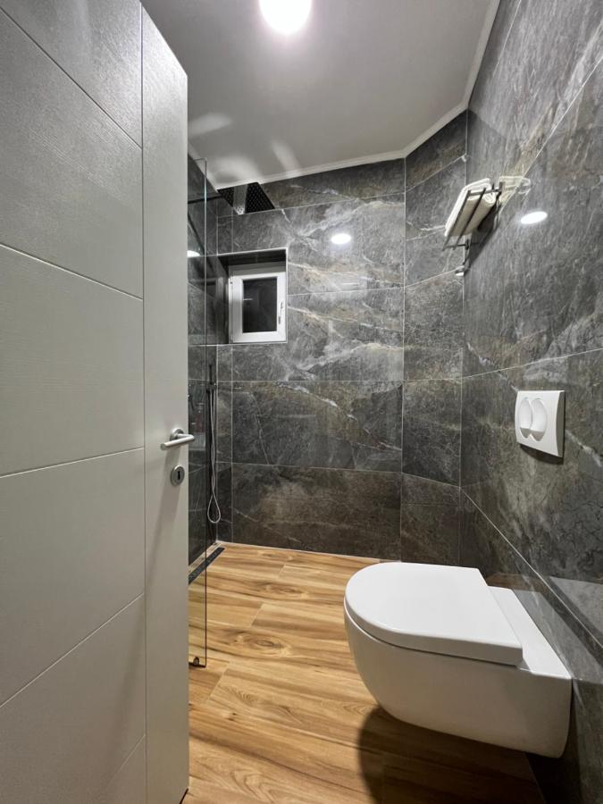 Chestnut Yard Villa Тирана Екстериор снимка