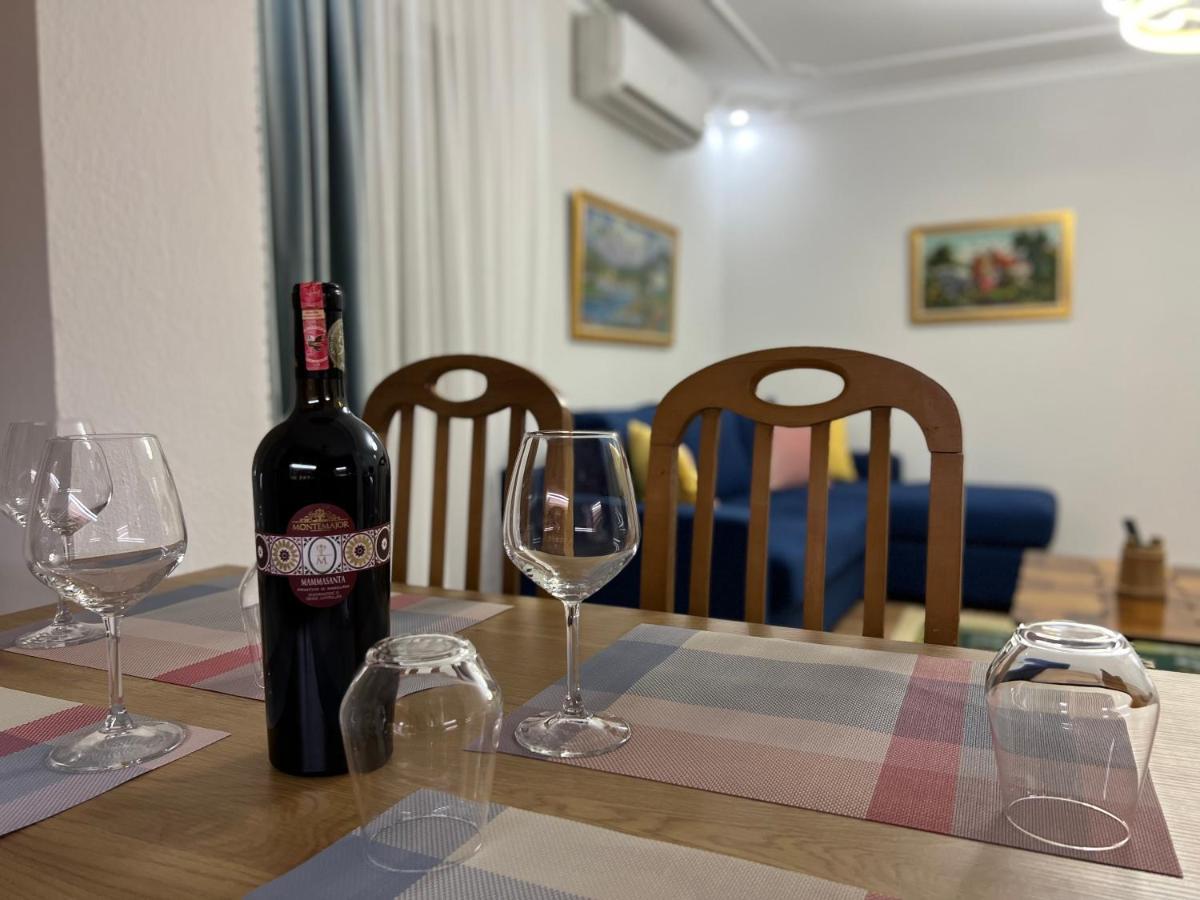 Chestnut Yard Villa Тирана Екстериор снимка