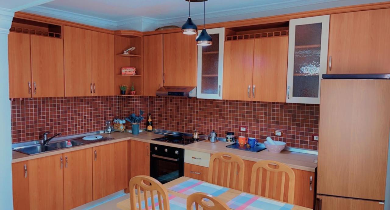 Chestnut Yard Villa Тирана Екстериор снимка